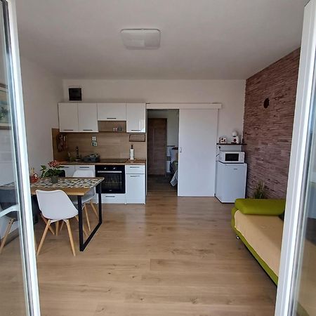 Apartments Jelka Banjol Exterior foto